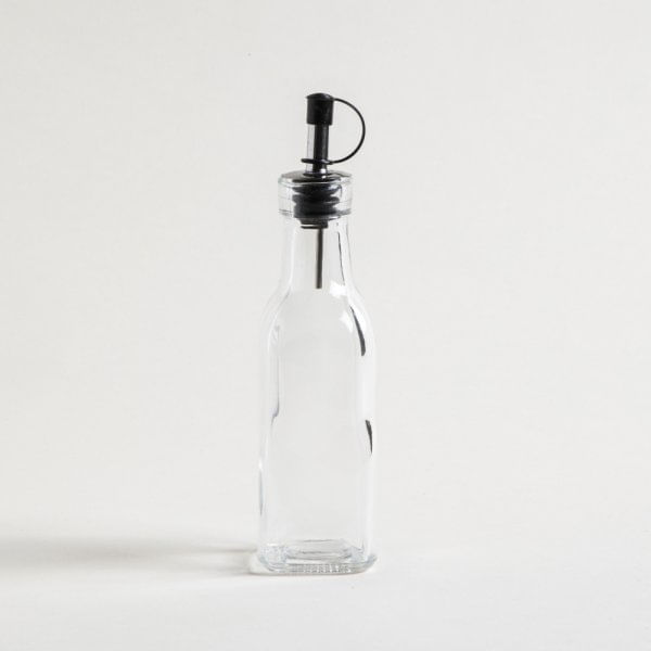 Aceitera-cuadrada-vidrio-y-pico-acero-150ml